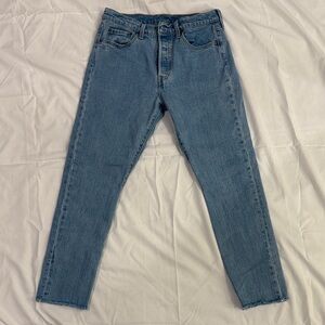 Levi 501 S w/ raw hem